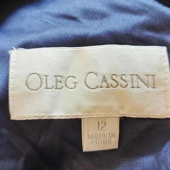 OLEG CASSINI Short jersey cape dress - Picture 11 of 14